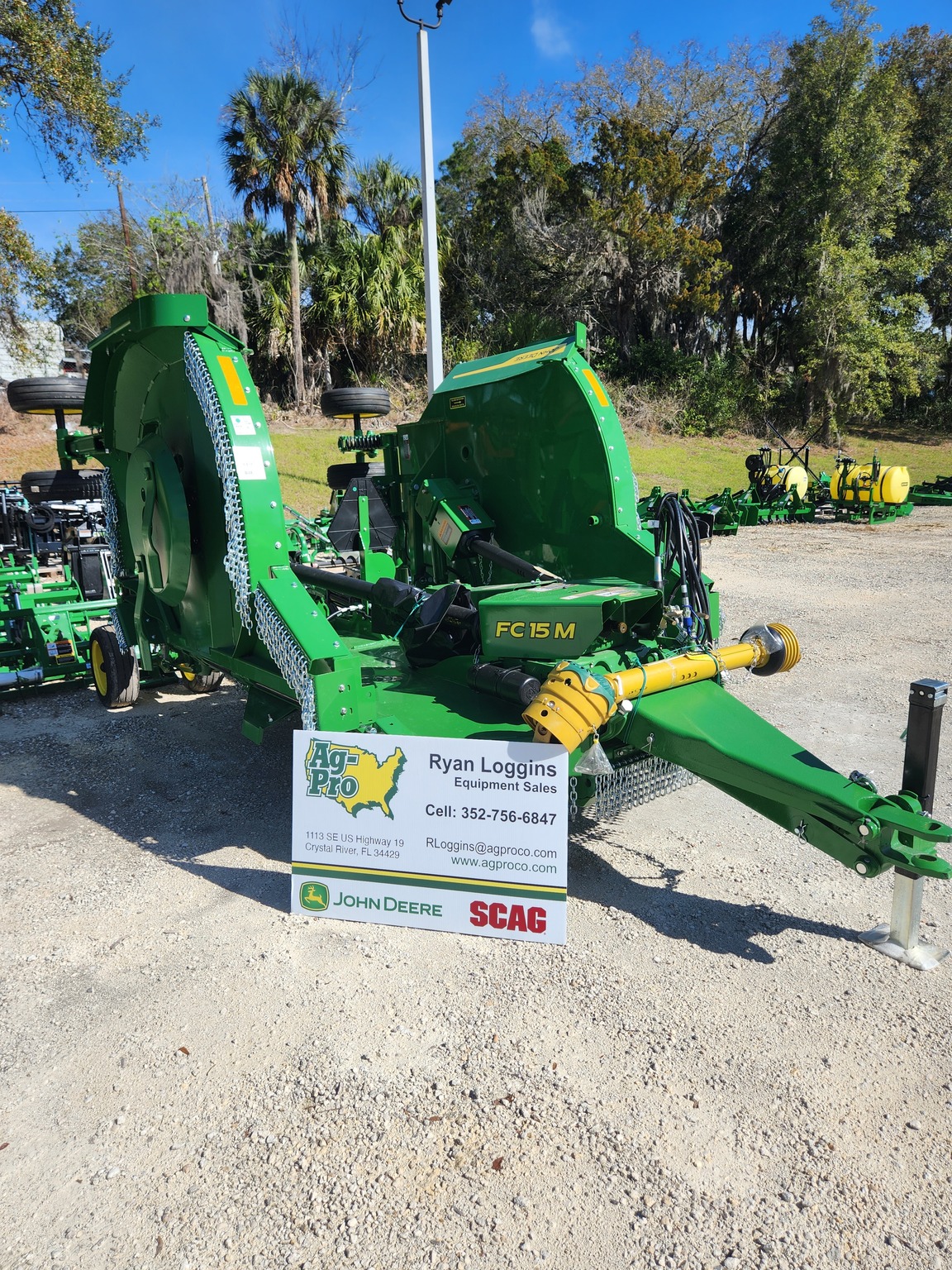 2024 John Deere FC15M Image 2