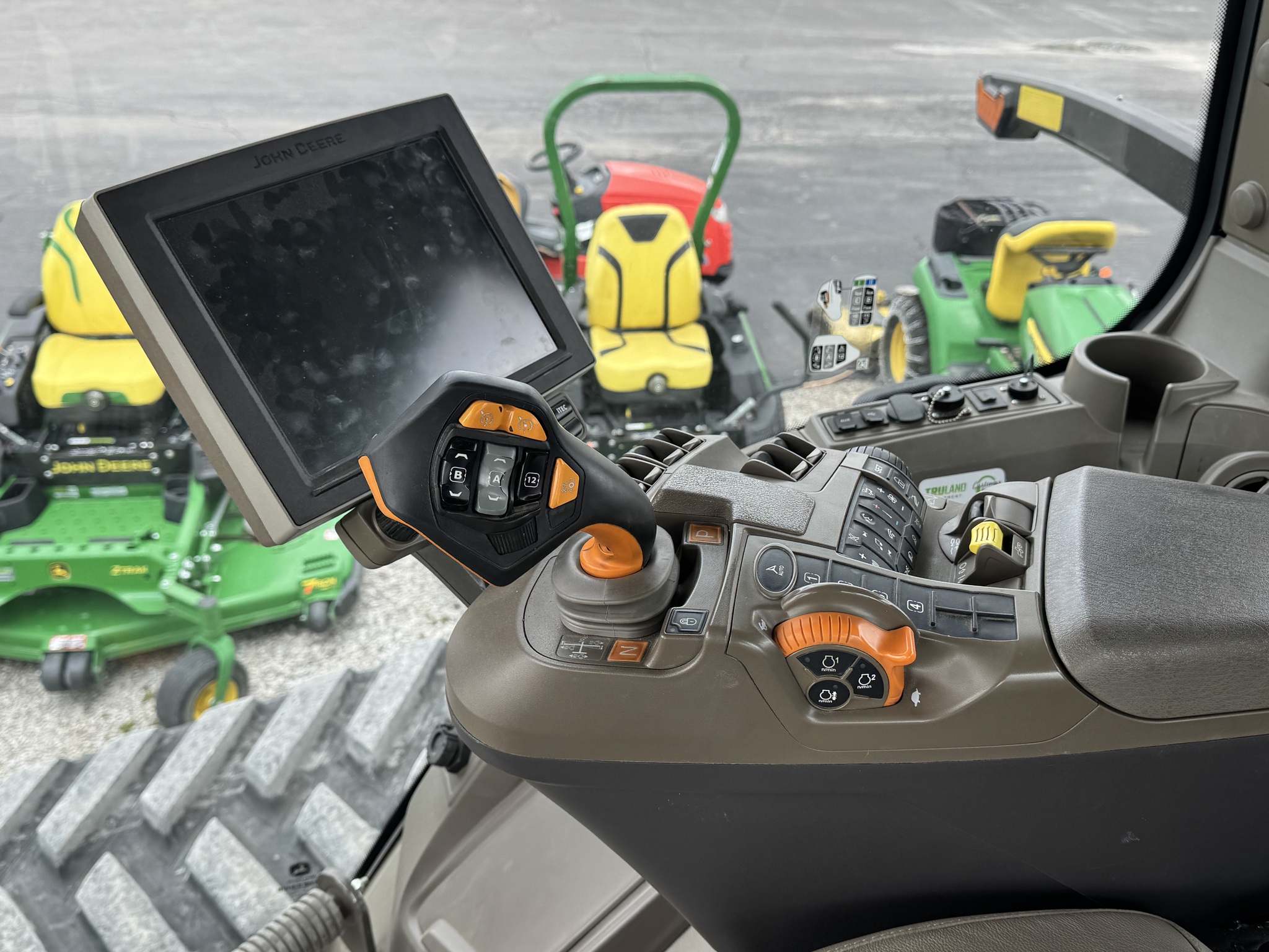 2021 John Deere 8RT 370 Image 9