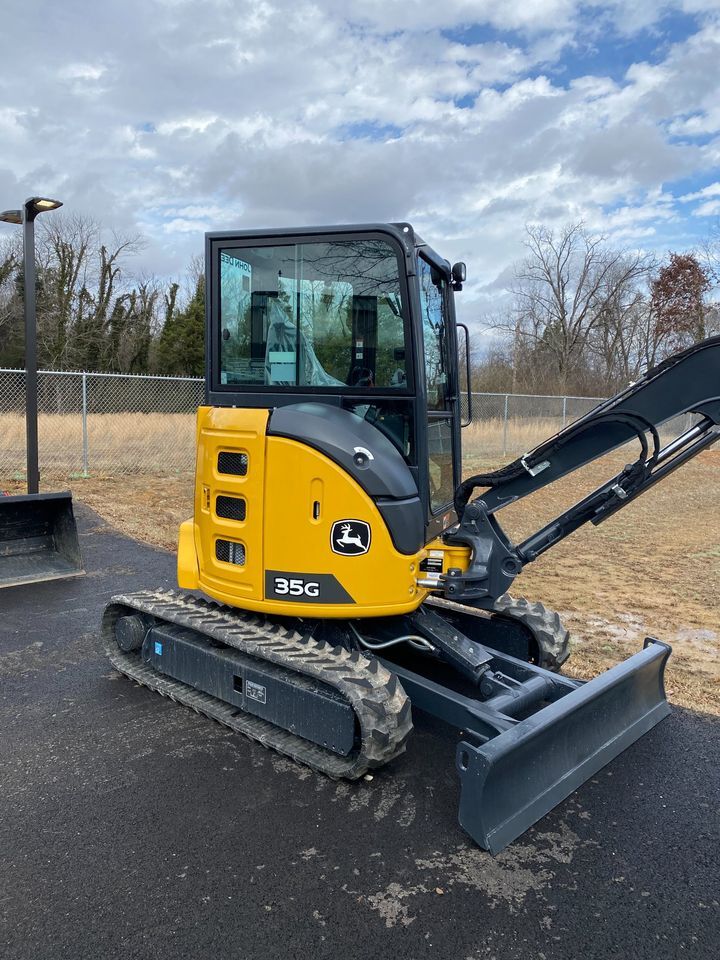 2023 John Deere 35G Image 1