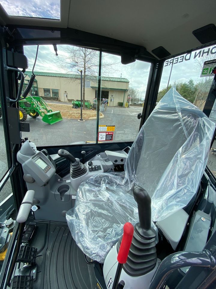 2023 John Deere 35G Image 5