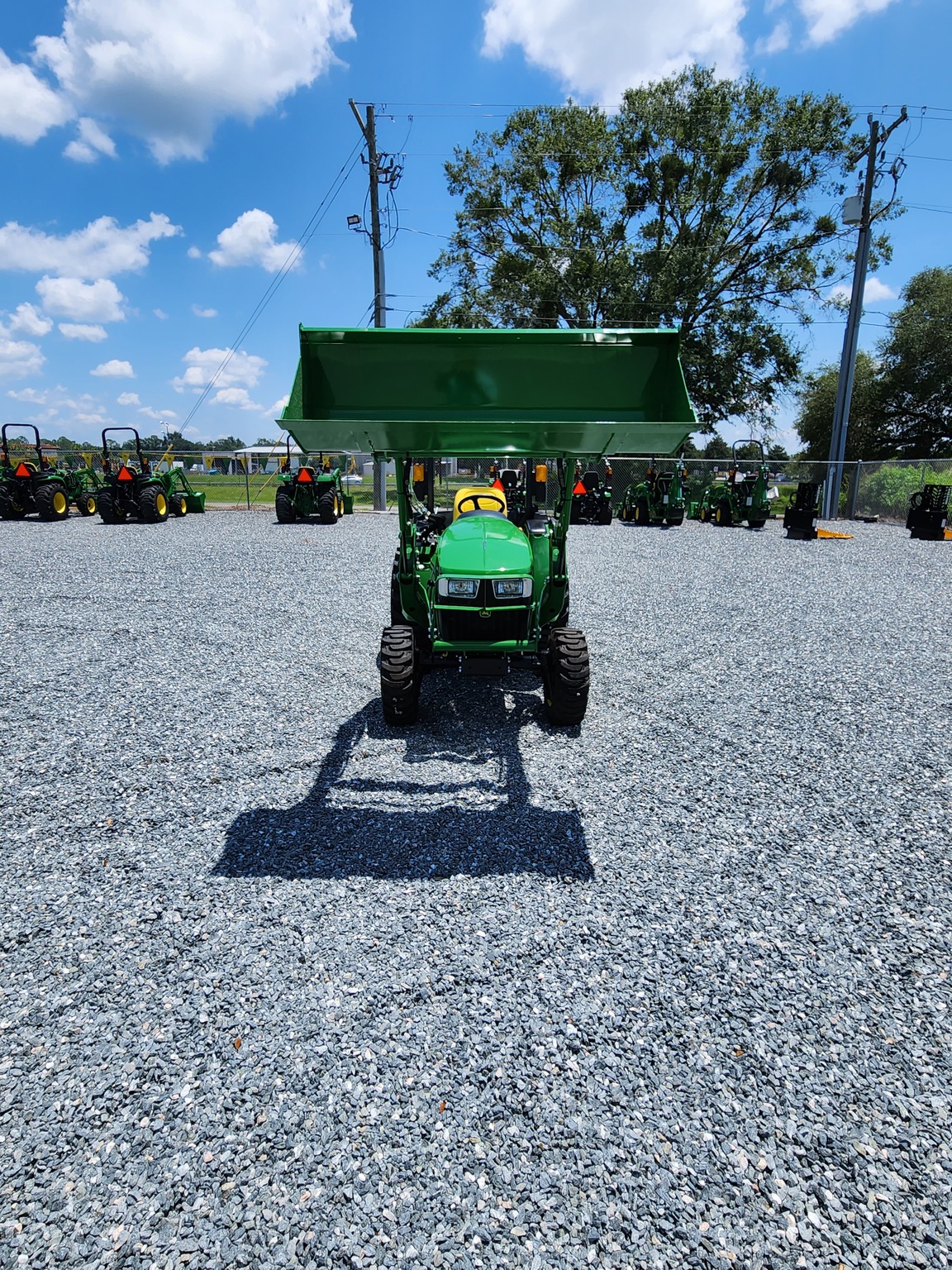 2023 John Deere 3038E Image 2