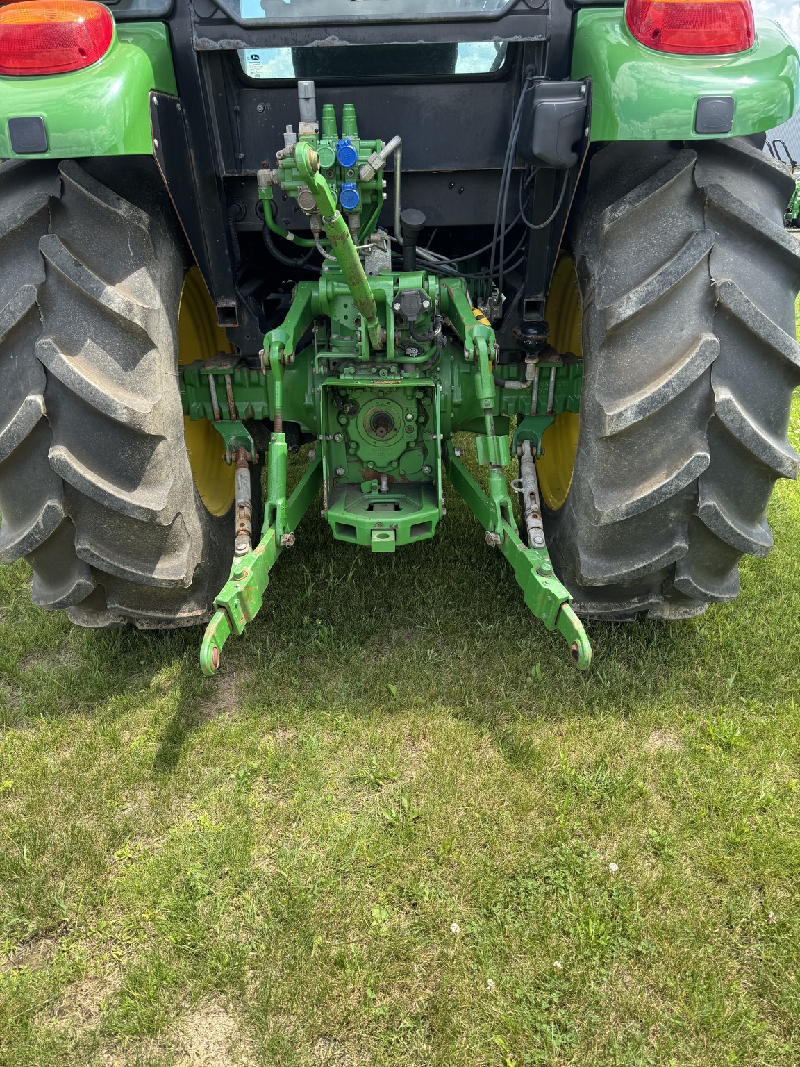2019 John Deere 5090E Image 13