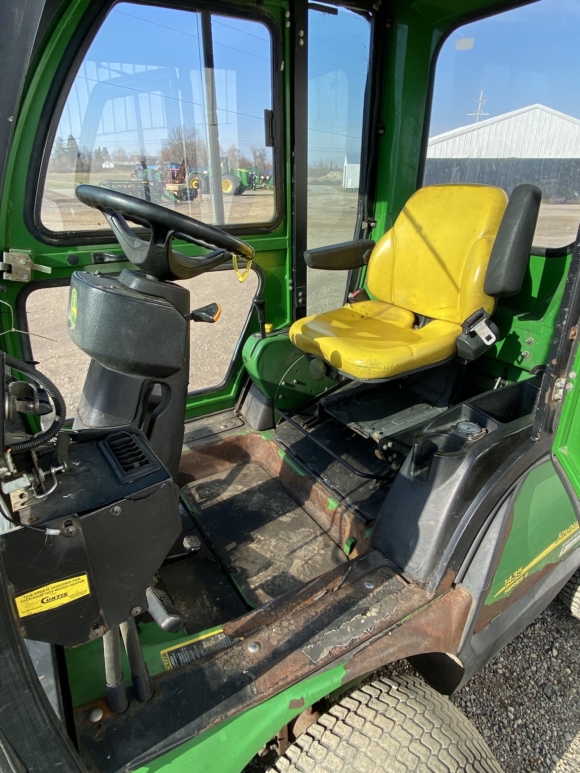 2004 John Deere 1435 Image 9