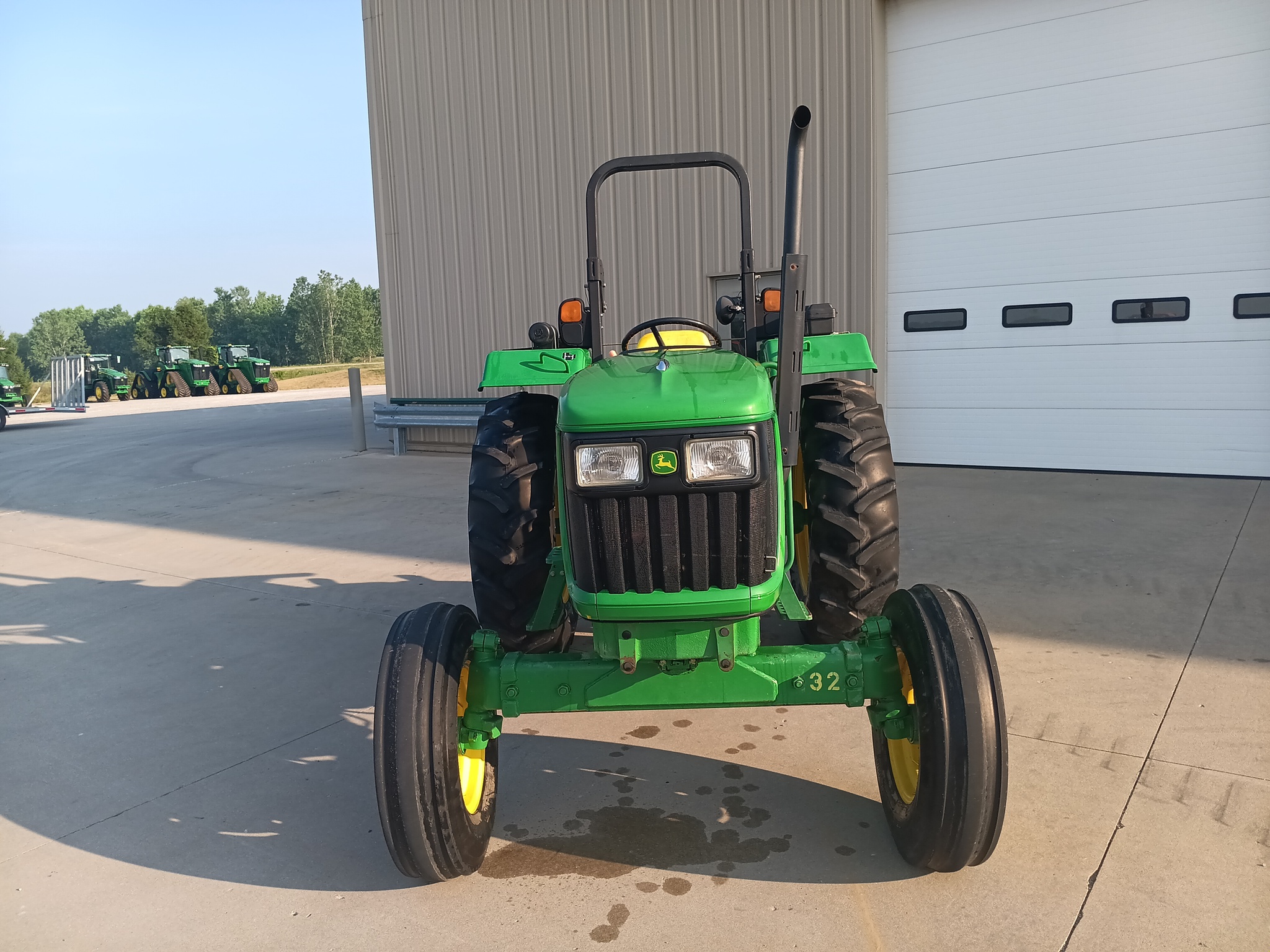 2014 John Deere 5055D Image 8