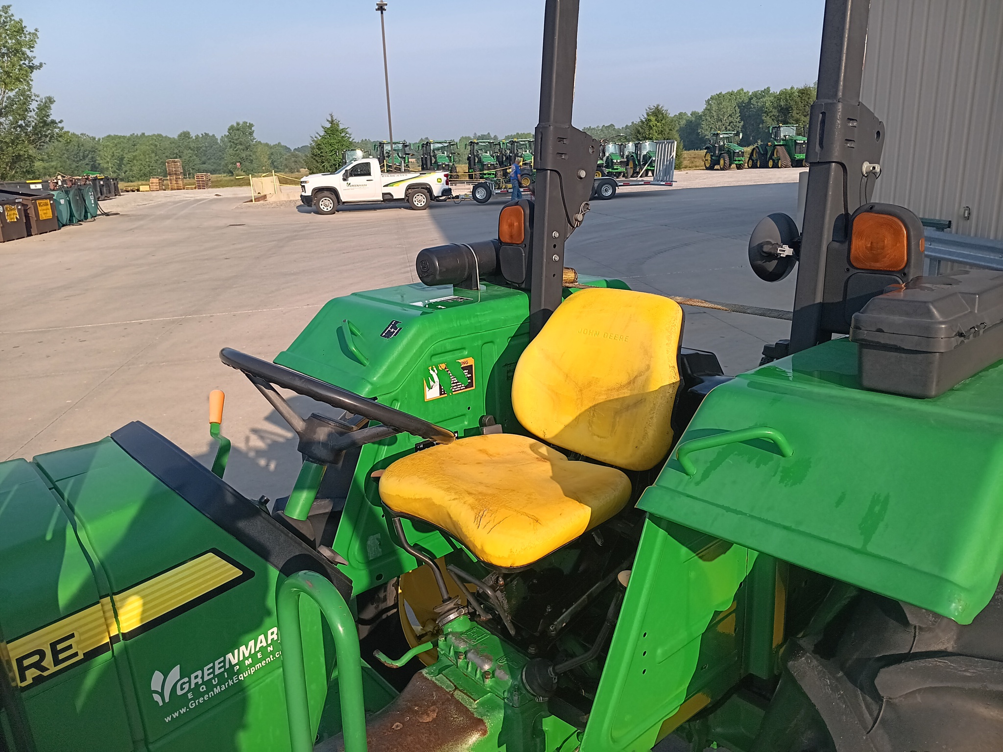2014 John Deere 5055D Image 9