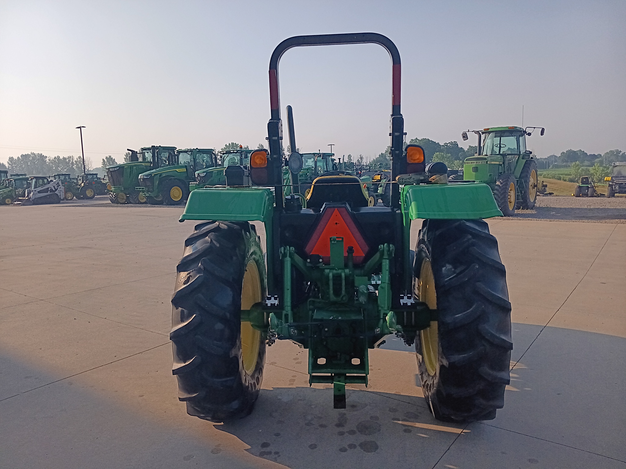 2014 John Deere 5055D Image 2