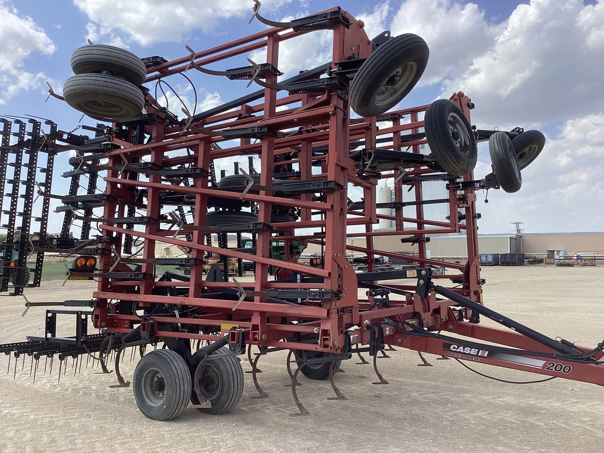 2018 Case IH 200 Image 2