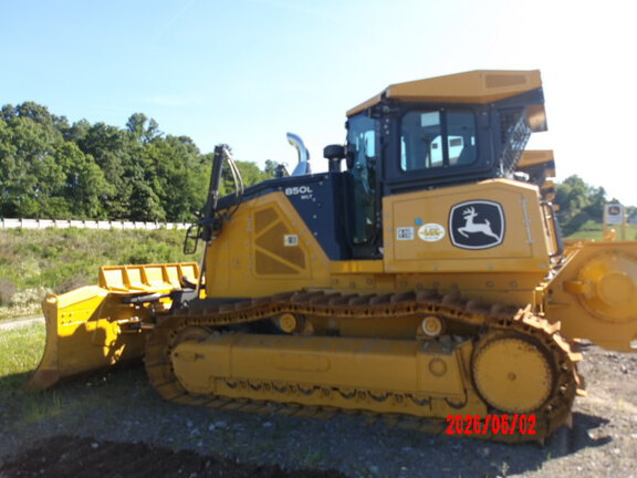 Photo of 2024 John Deere 850L