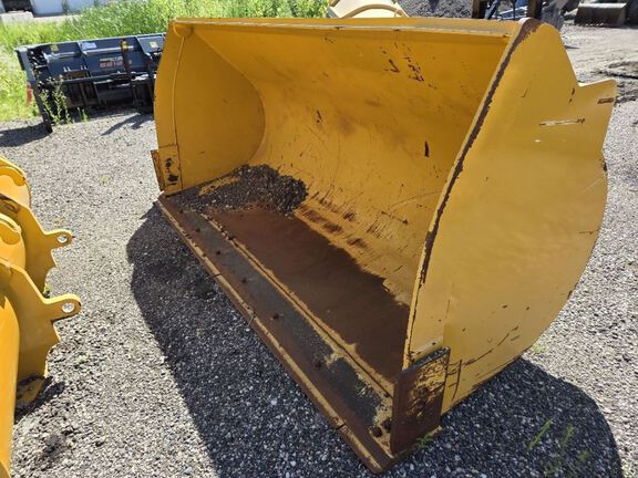 Photo of a 2024 John Deere 524P4.0