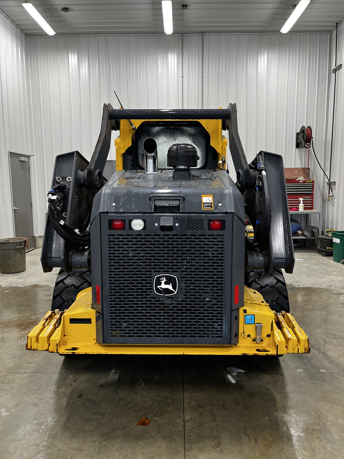 2023 John Deere 332G Image 4