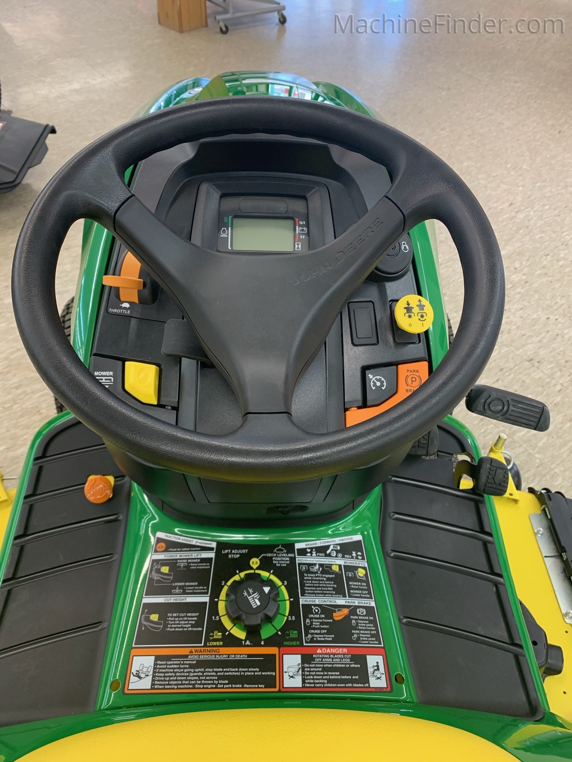 2025 John Deere X590 Image 5