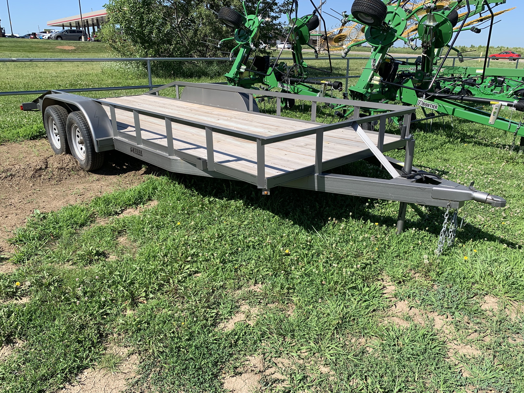  2022 Kodiak 18x76 at Heritage Tractor in Lebanon, MO