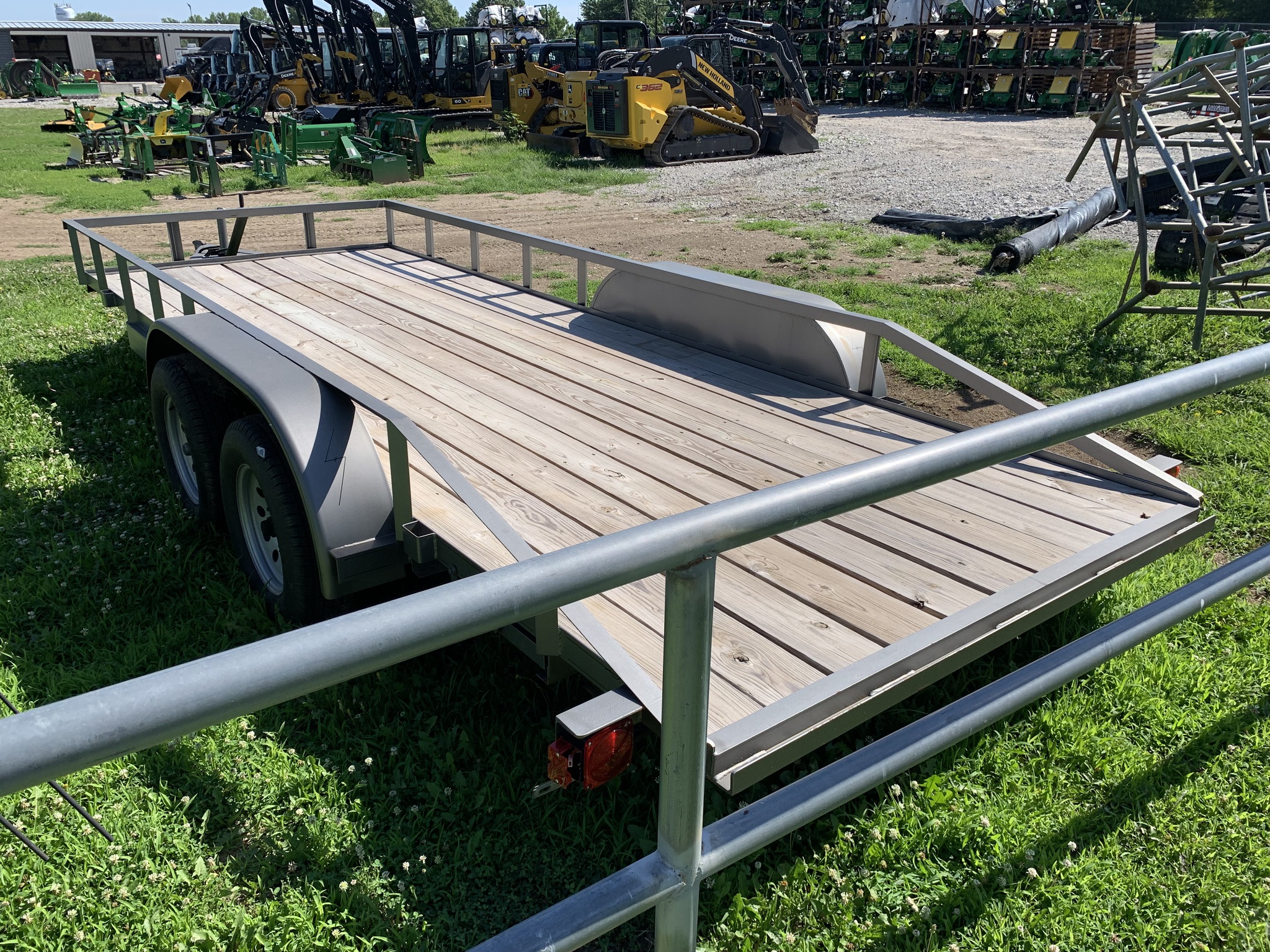  2022 Kodiak 18x76 at Heritage Tractor in Lebanon, MO