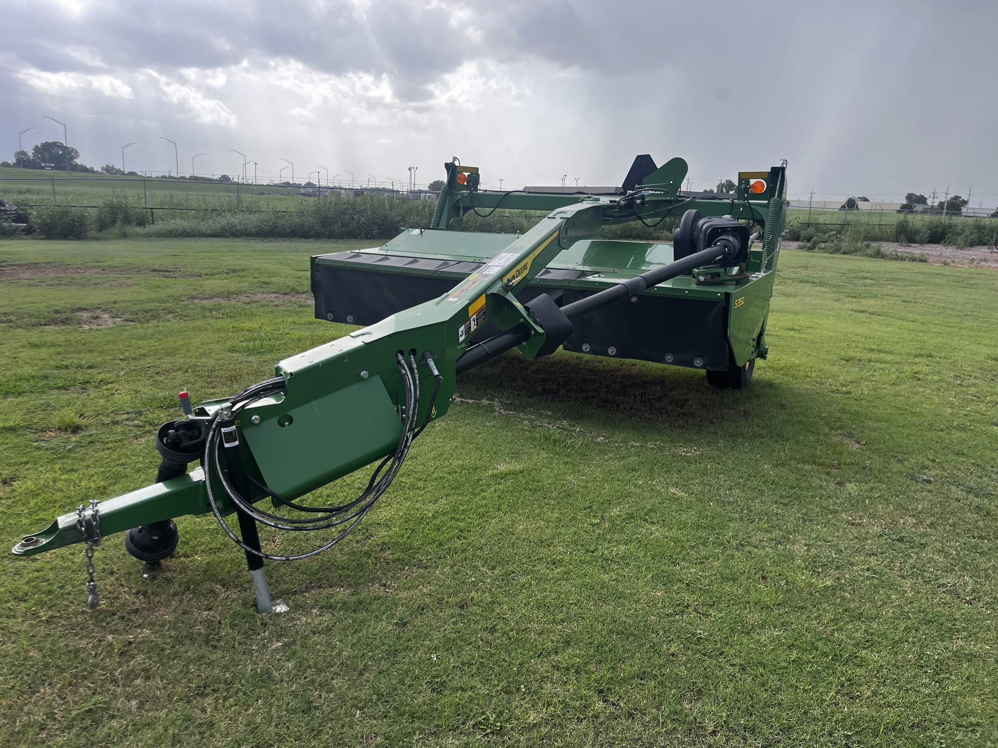 2023 John Deere S350 Image 3
