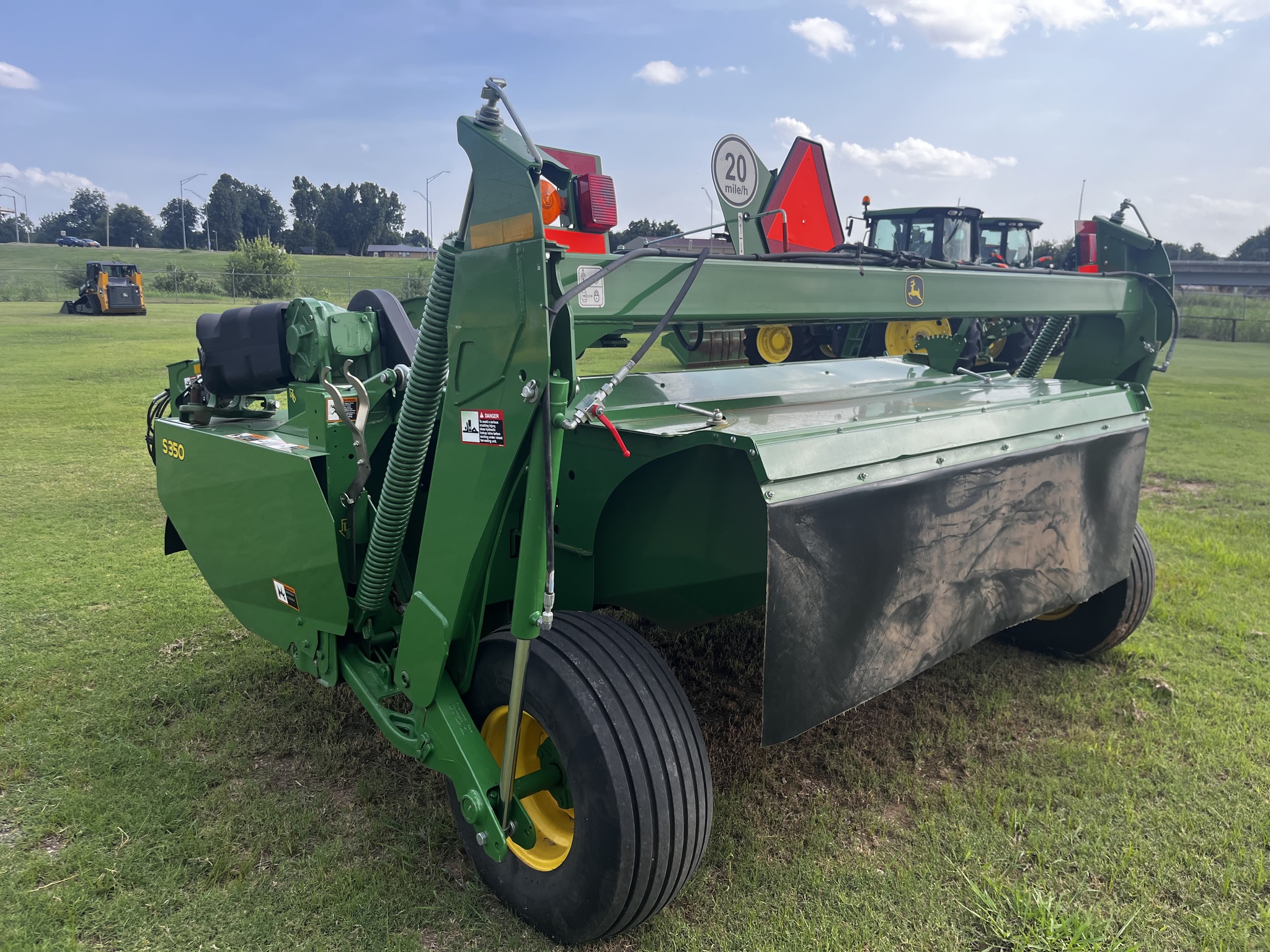 2023 John Deere S350 Image 9