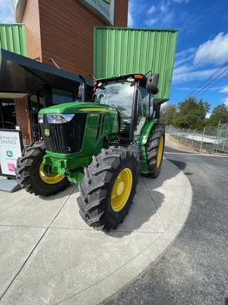 2023 John Deere 6120E