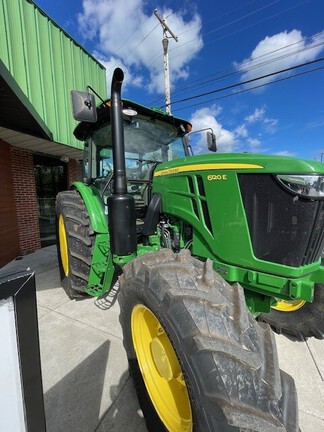2023 John Deere 6120E