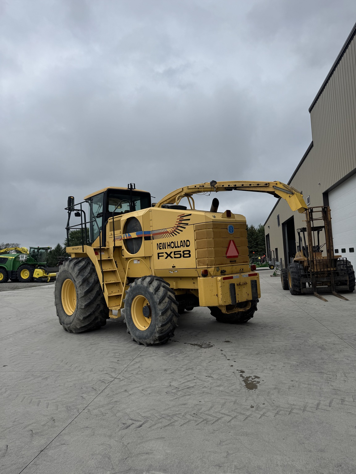 2000 New Holland FX58 Image 4