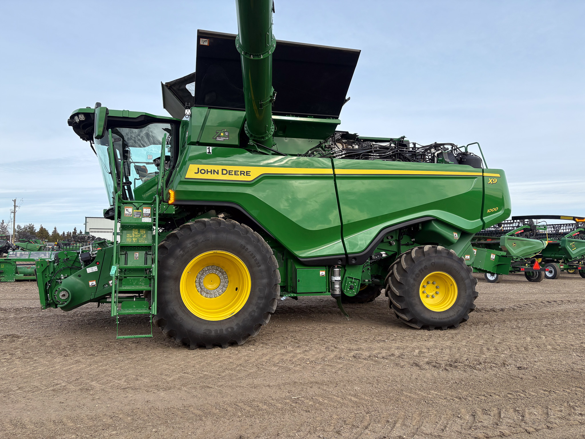 2022 John Deere X9 1000 Image 1
