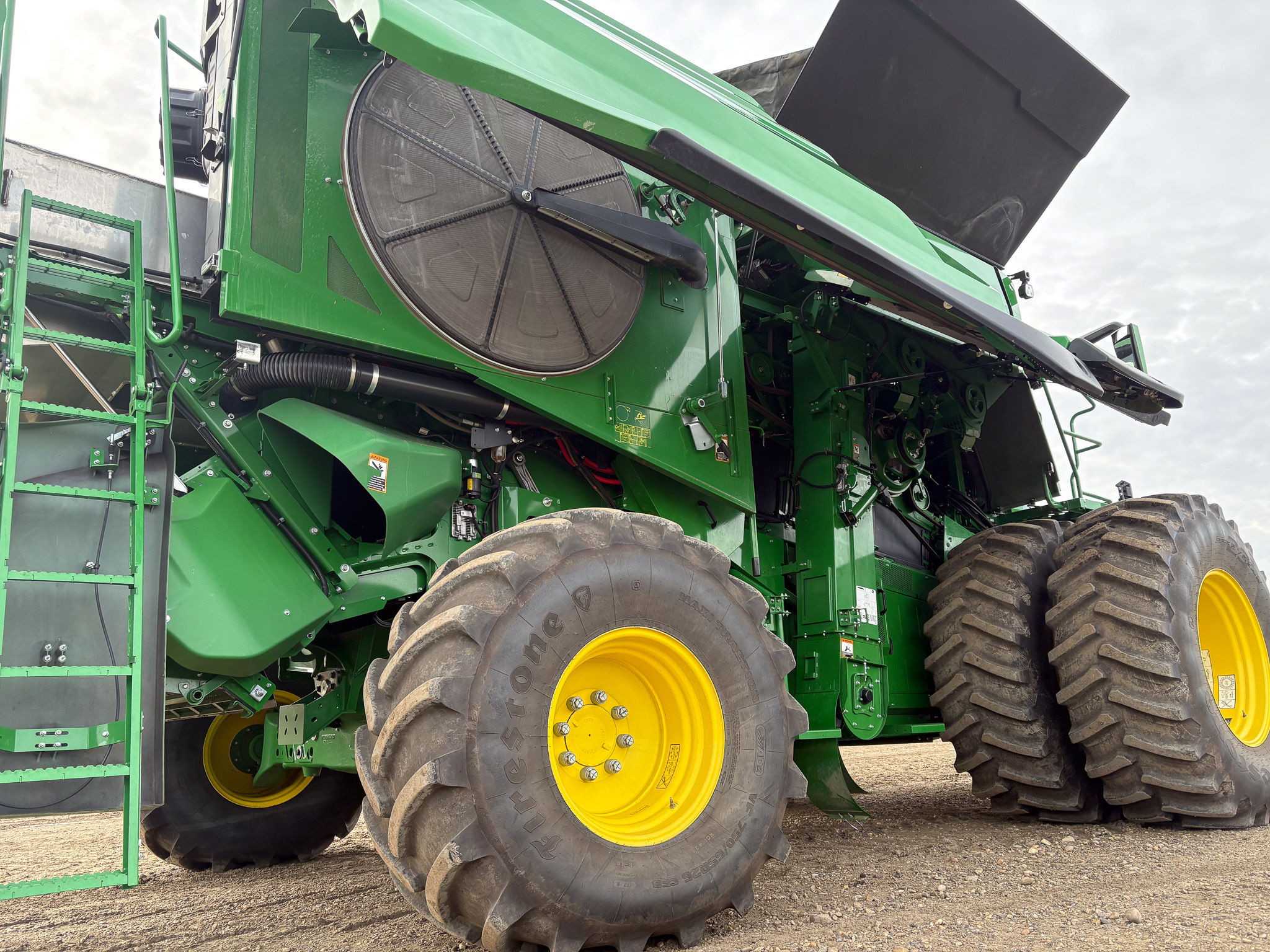 2022 John Deere X9 1000 Image 8