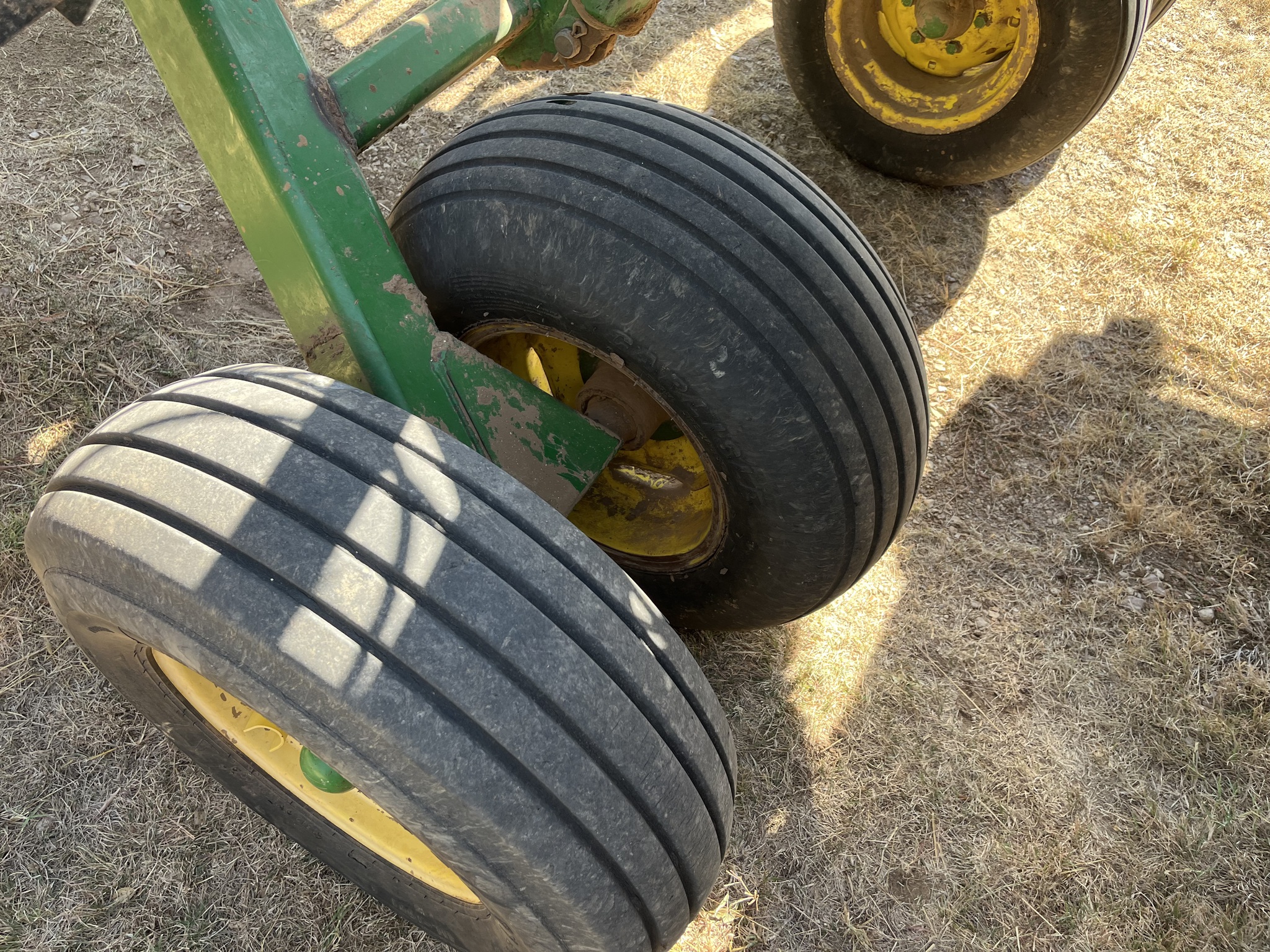 1997 John Deere 455 Image 19