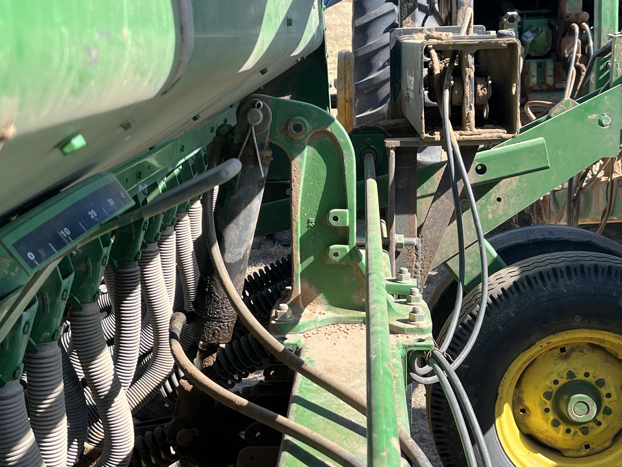 1997 John Deere 455 Image 24