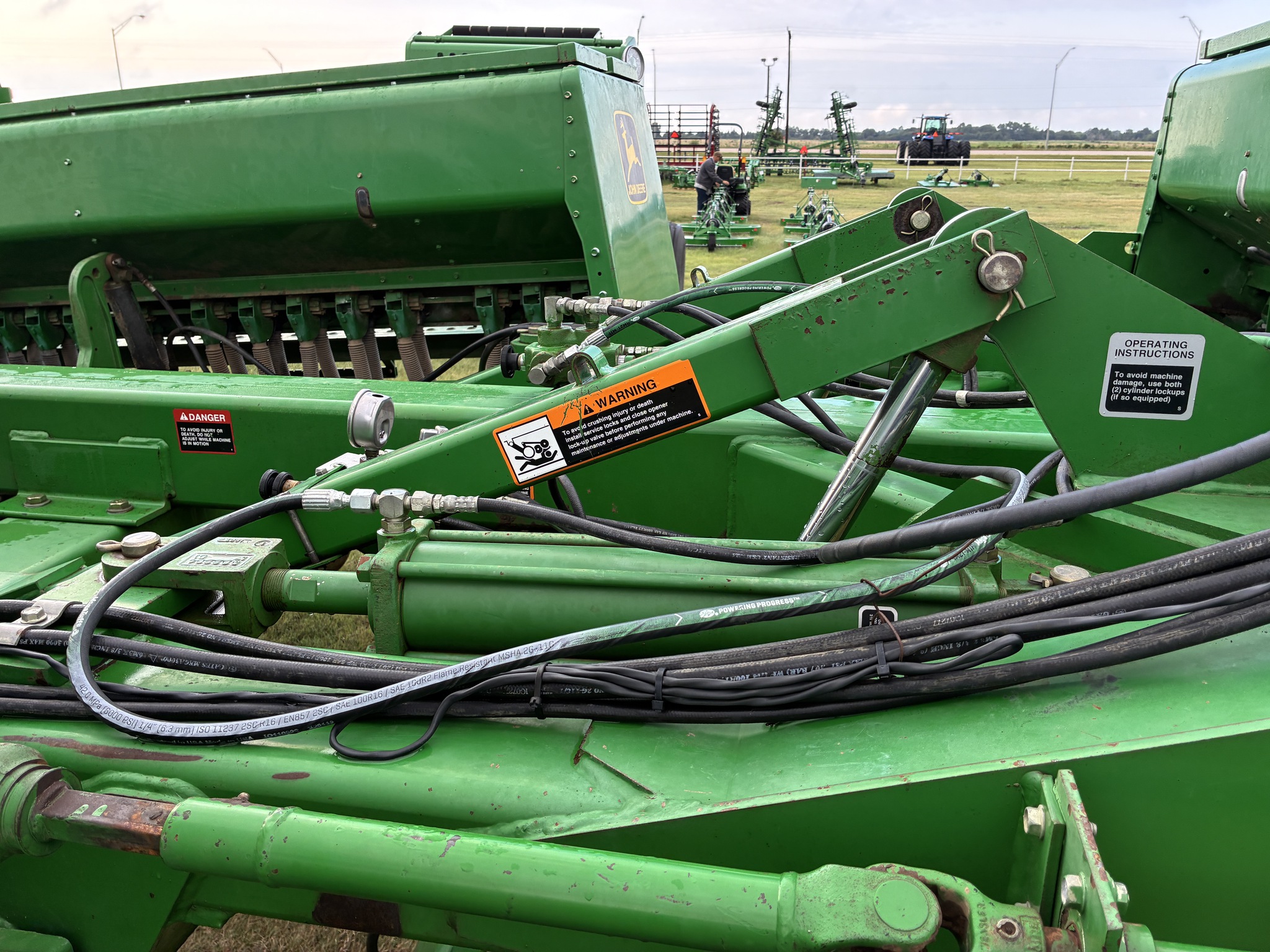 1997 John Deere 455 Image 24