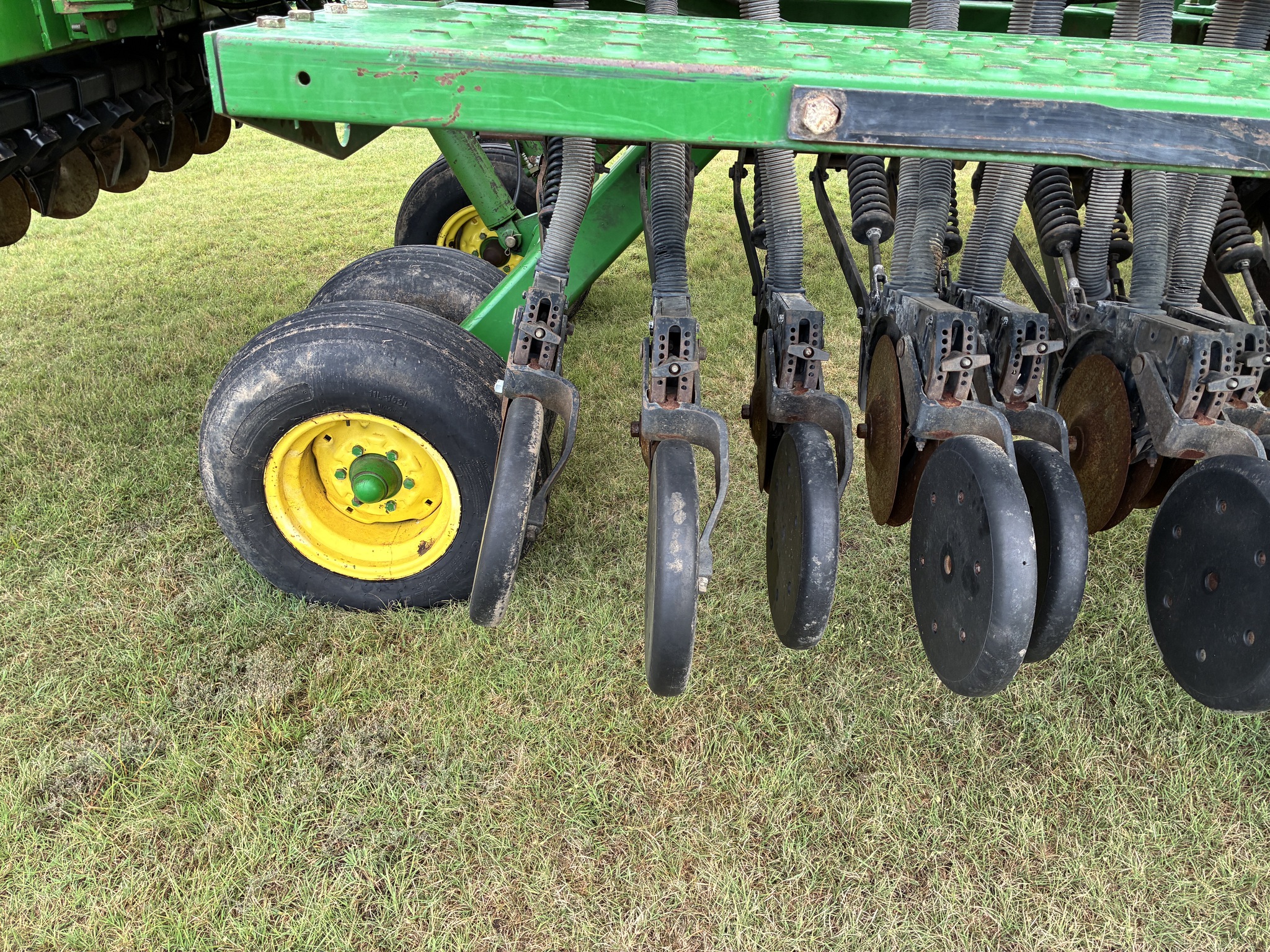 1997 John Deere 455 Image 31