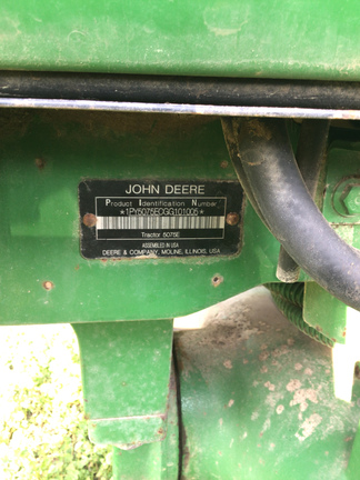 2016 John Deere 5075E Photo 8
