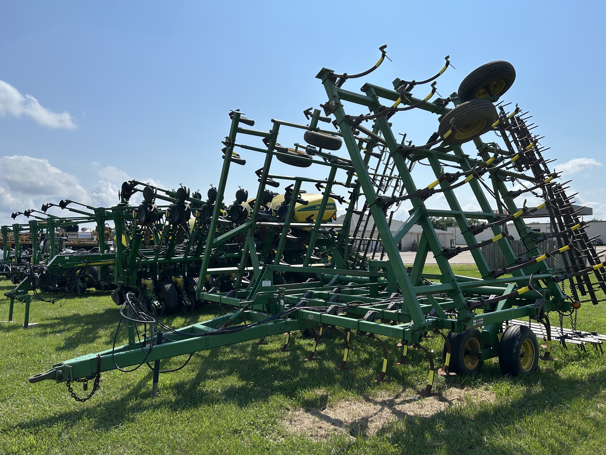  1996 John Deere 980 at Heritage Tractor in Lacon, IL