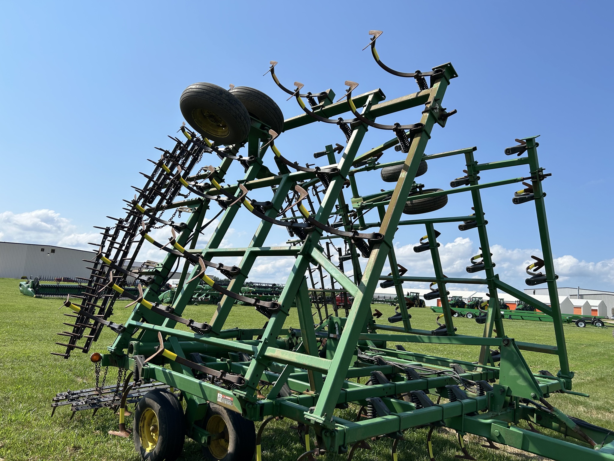  1996 John Deere 980 at Heritage Tractor in Lacon, IL