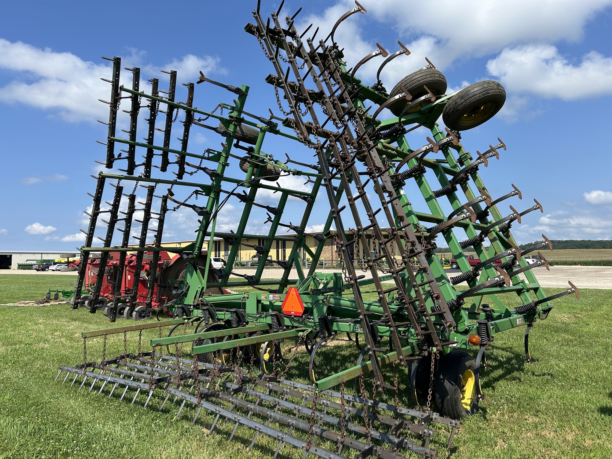  1996 John Deere 980 at Heritage Tractor in Lacon, IL