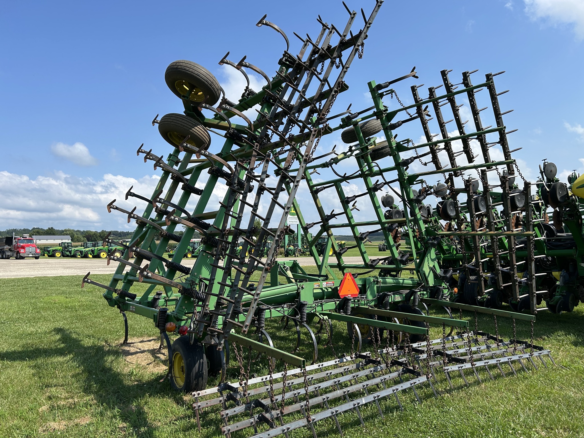  1996 John Deere 980 at Heritage Tractor in Lacon, IL