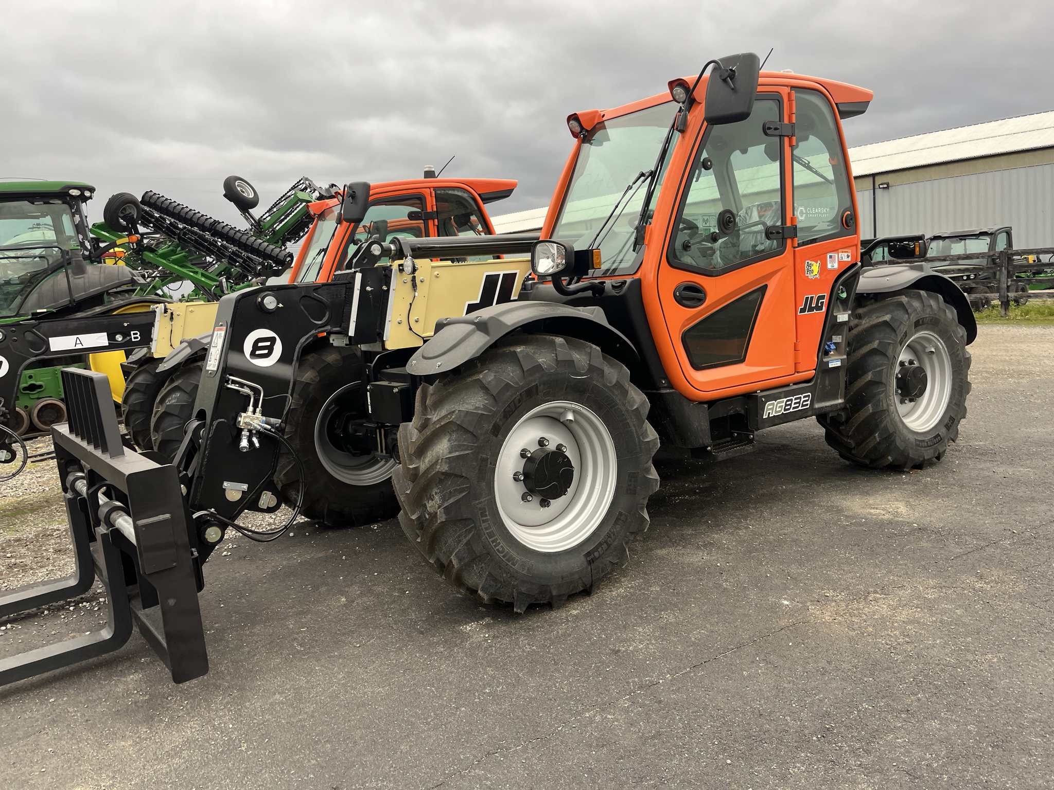 2024 JLG AG832 Image 1