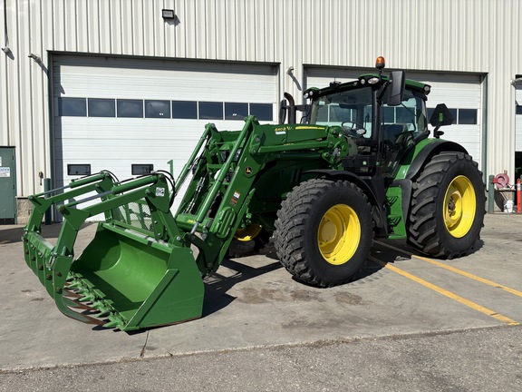  John Deere 6155R