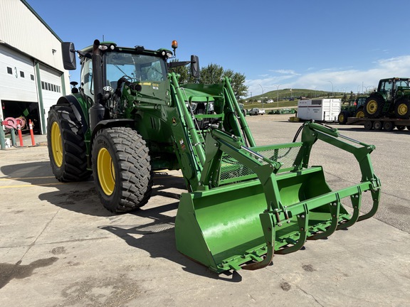Used 2022 John Deere 6155R Row Crop Tractors at Horizon Ag & Turf in Mayerthorpe, AB - Photo2
