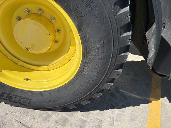 Used 2022 John Deere 6155R Row Crop Tractors at Horizon Ag & Turf in Mayerthorpe, AB - Photo11