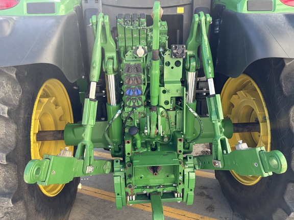 Used 2022 John Deere 6155R Row Crop Tractors at Horizon Ag & Turf in Mayerthorpe, AB - Photo20