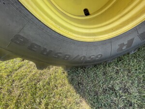 Used 2015 John Deere S680 Combines at Horizon Ag & Turf in Vermilion, AB - Photo13