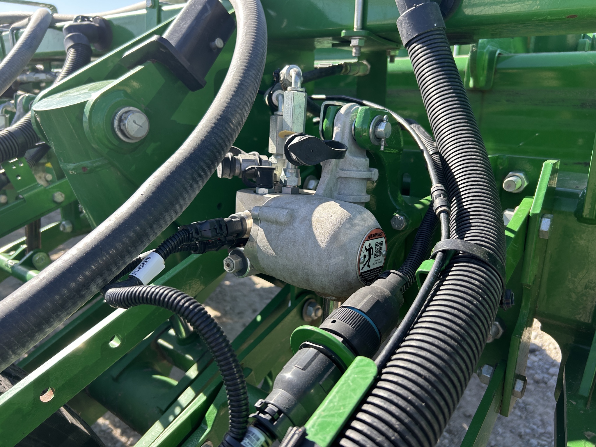  2017 John Deere 1775NT at Heritage Tractor in Clinton, MO