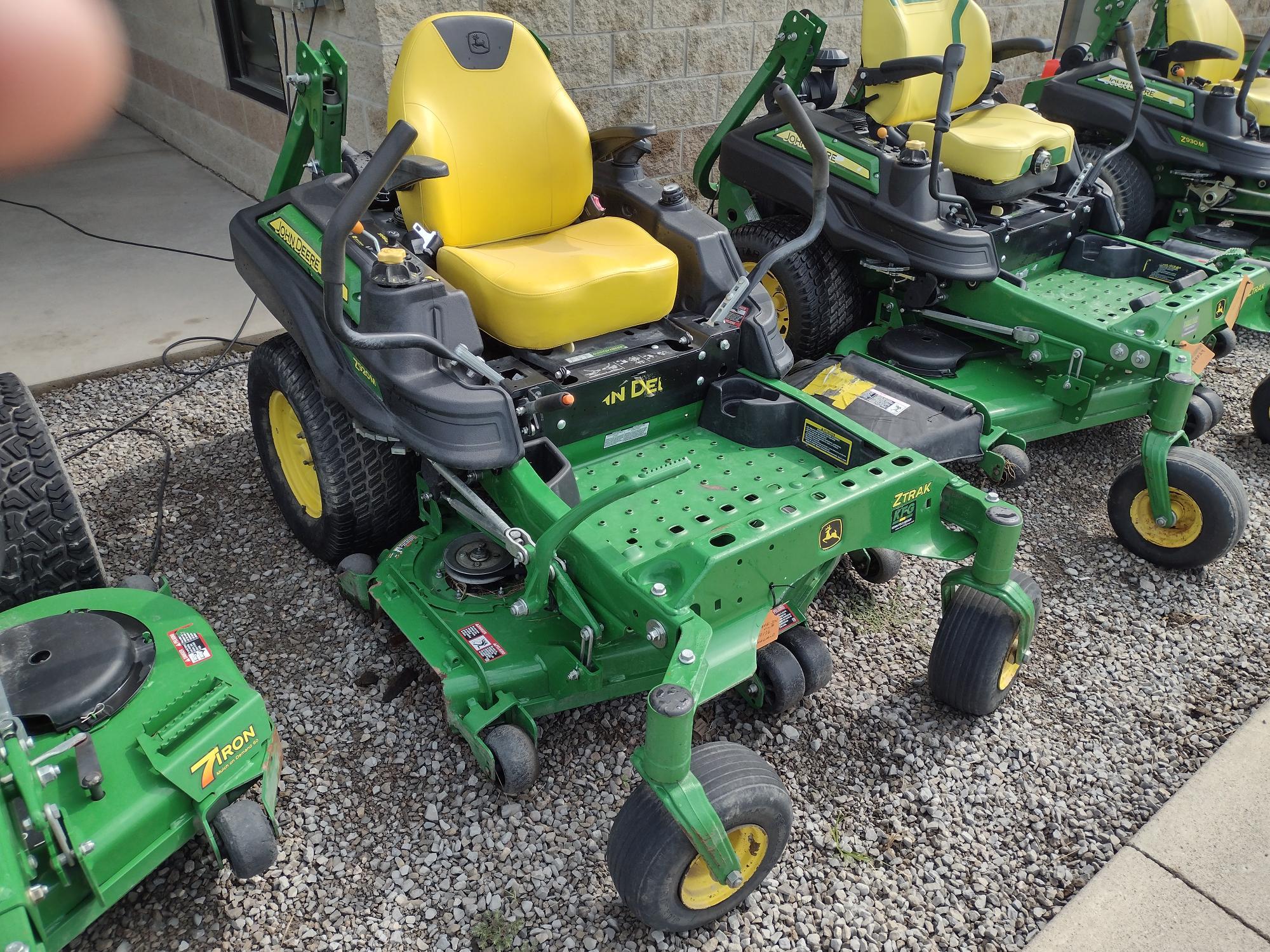 2021 John Deere Z920M Image 2
