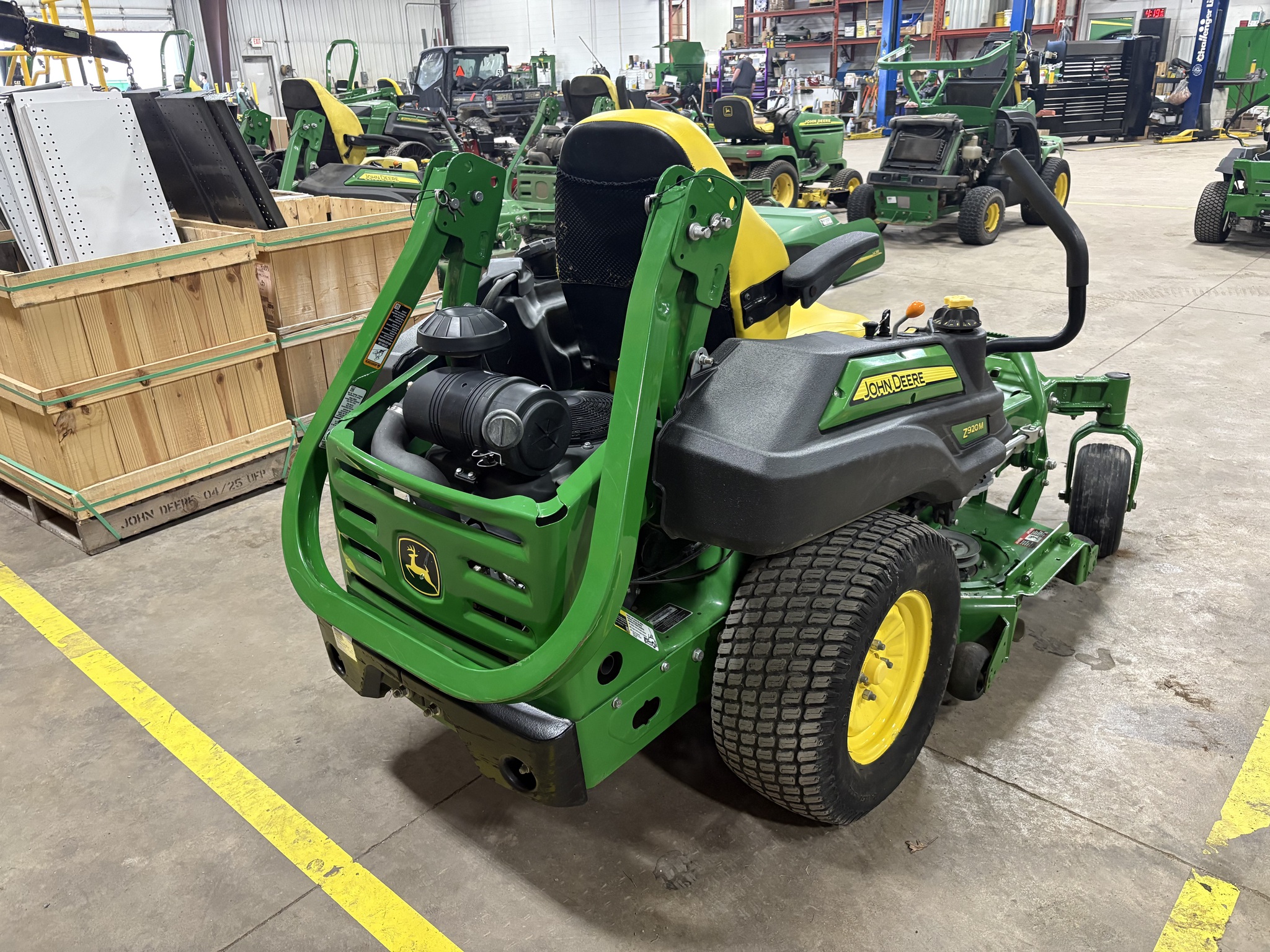 2021 John Deere Z920M Image 14