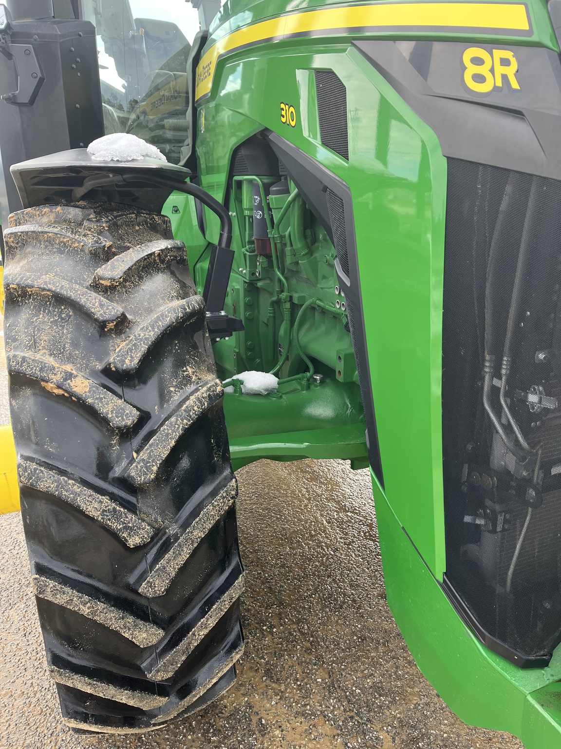 2023 John Deere 8R 310 Image 6