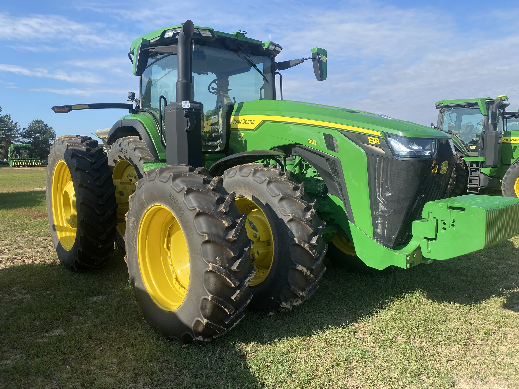 2023 John Deere 8R 310 Image 1