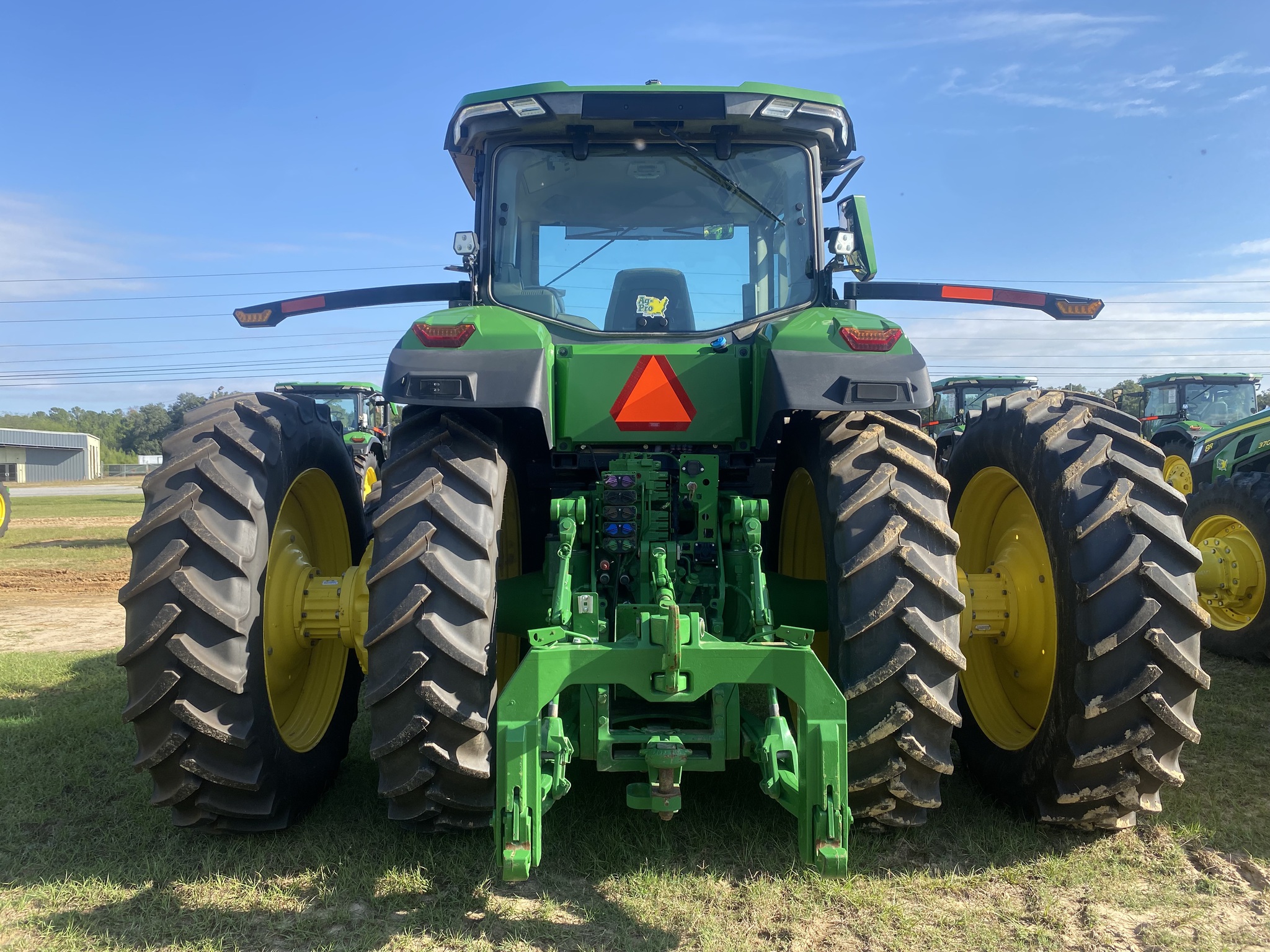 2023 John Deere 8R 310 Image 5
