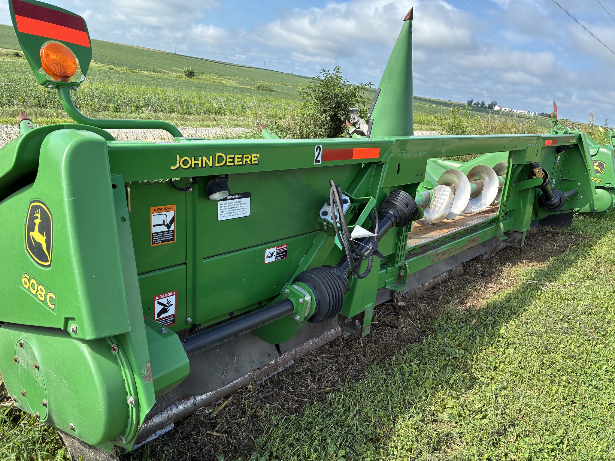 2010 John Deere 608C StalkMaster Image 2