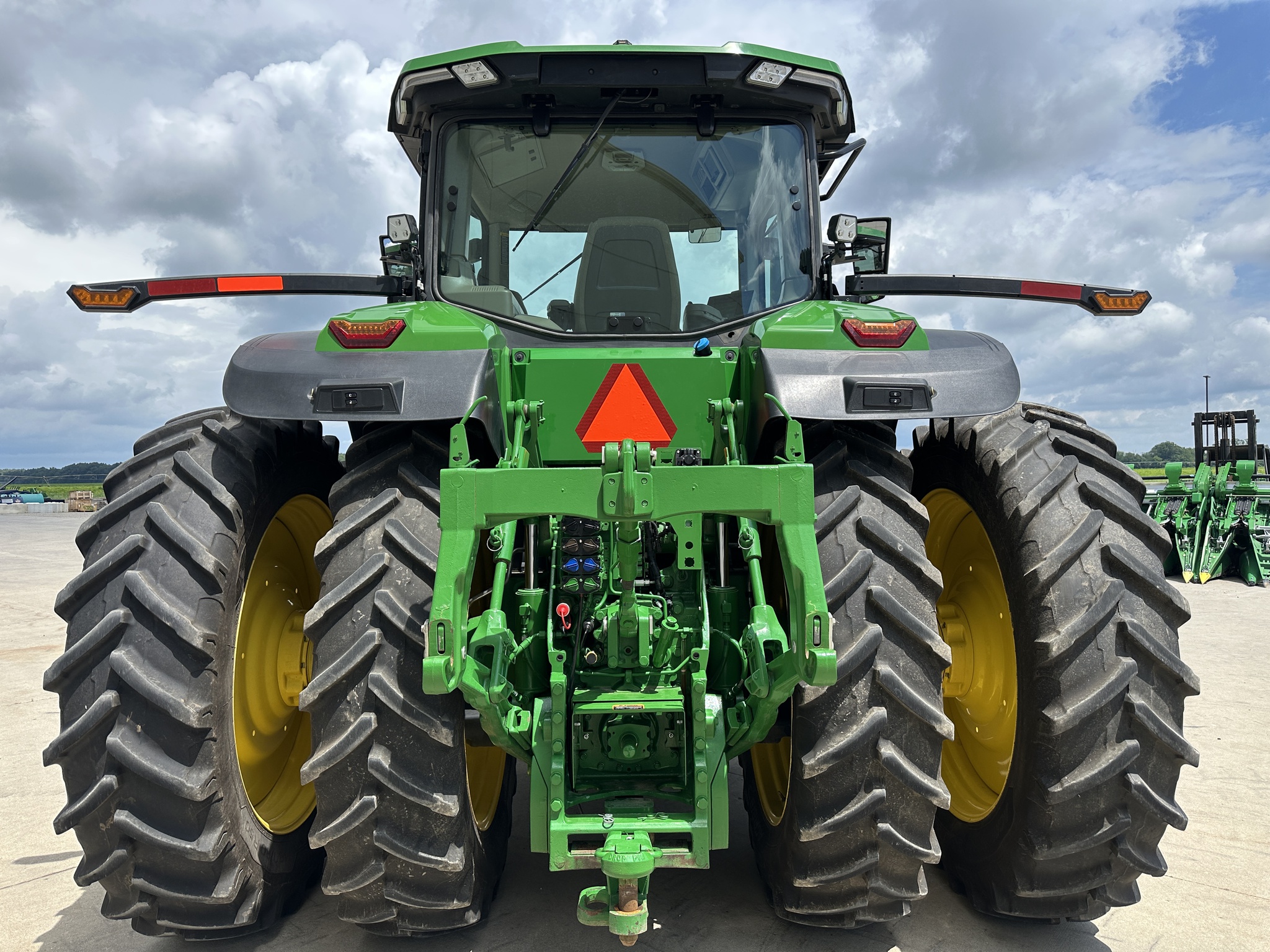 2021 John Deere 8R 280 Image 4