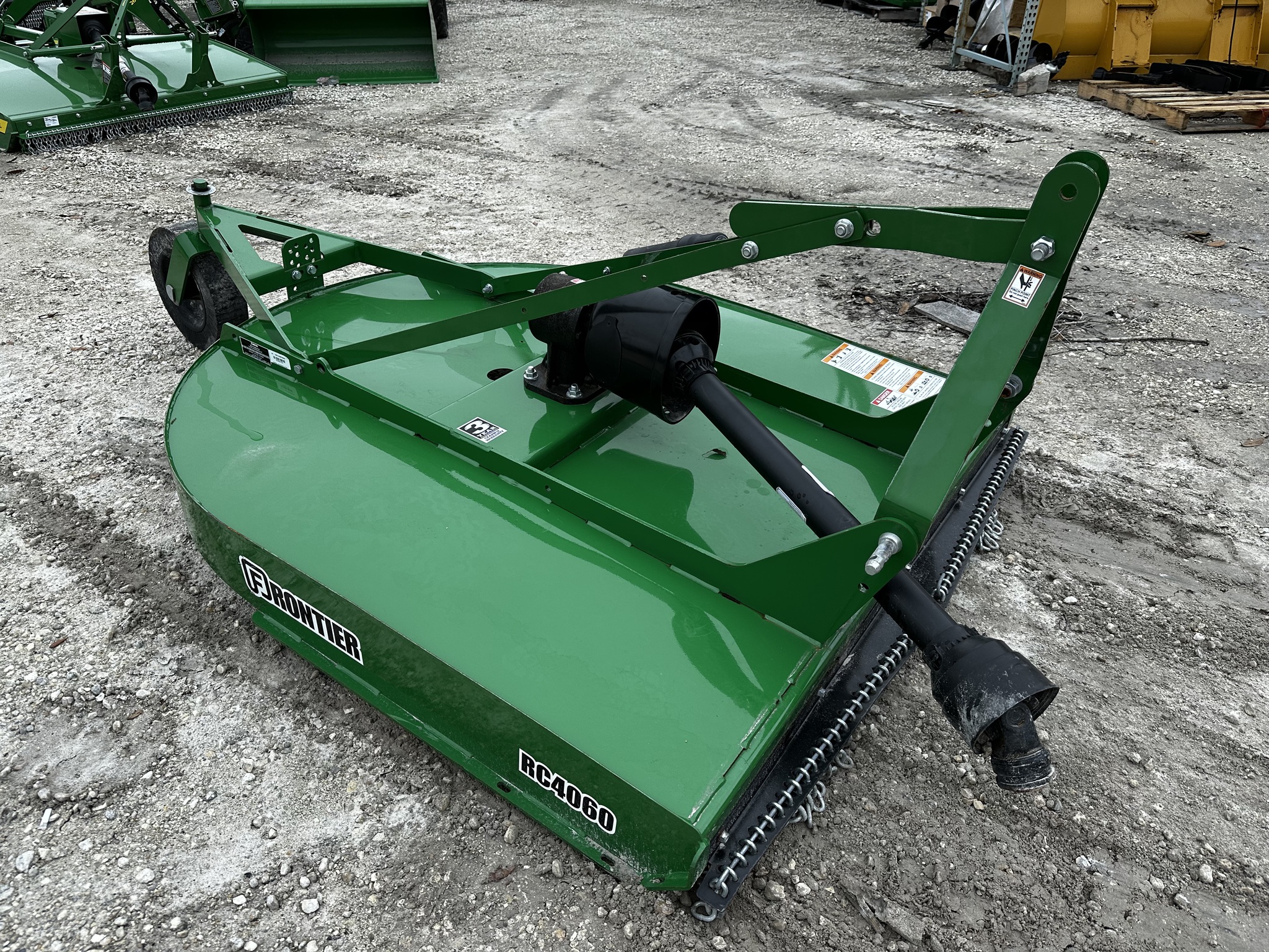 2025 Frontier RC4060 Image 2