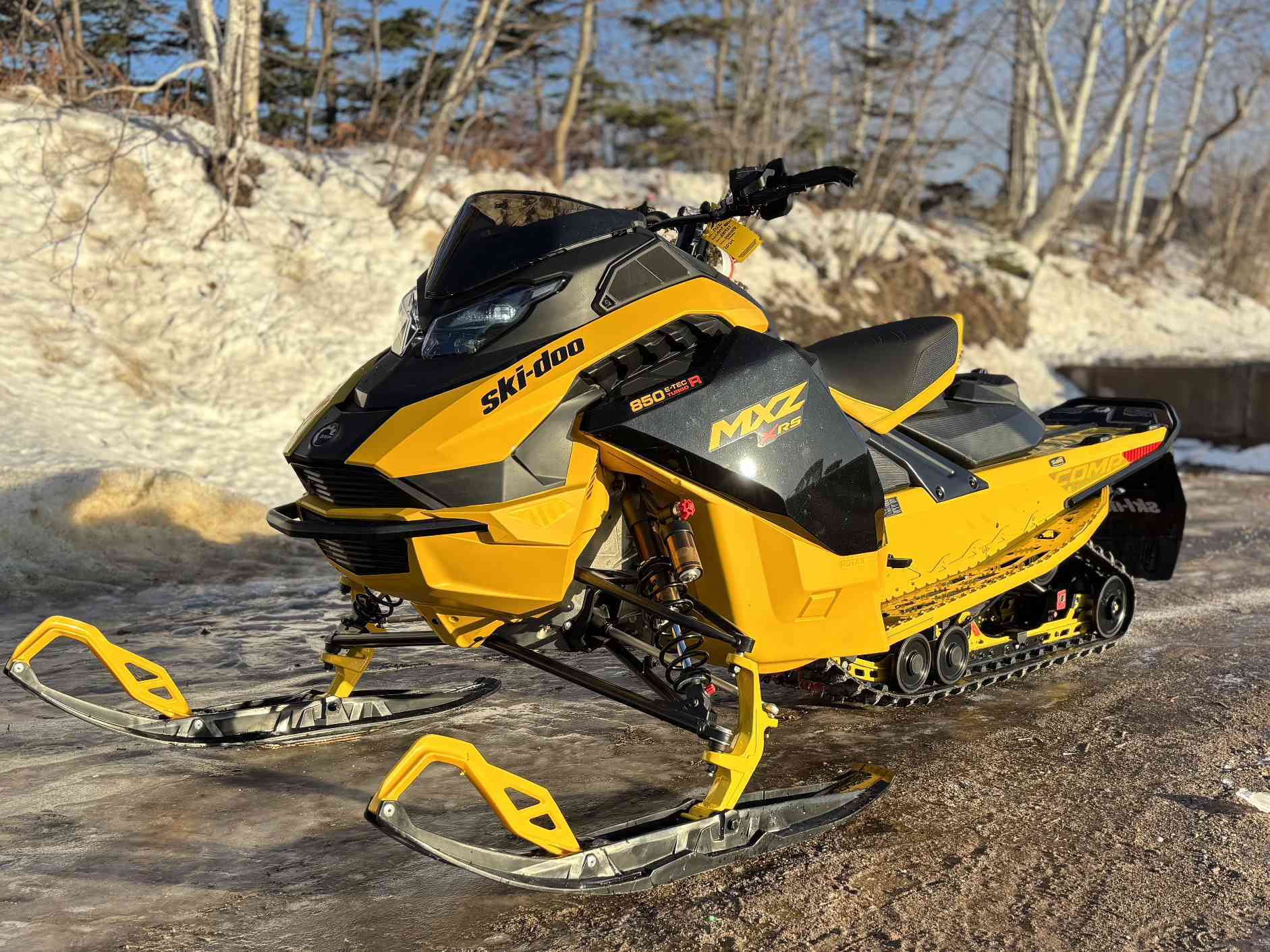 2024 Ski Doo MXZ X RS 850 E-Tec  Comp Image 1
