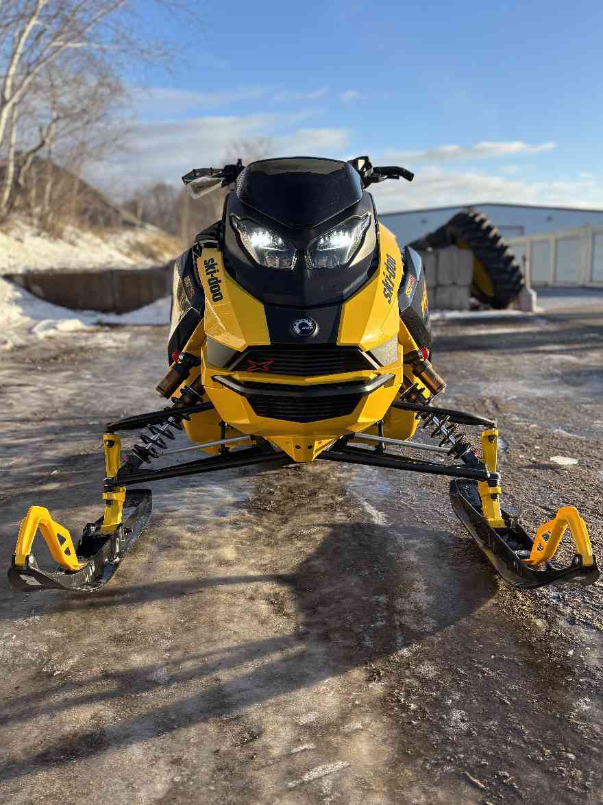 2024 Ski Doo MXZ X RS 850 E-Tec  Comp Image 6